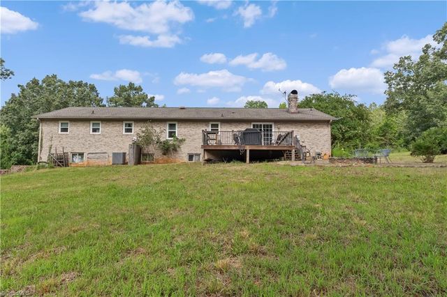 225 Rakestraw Road, Stoneville, NC 27048