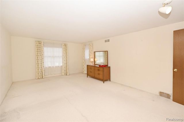 3728 Boulder Drive, Troy, MI 48084