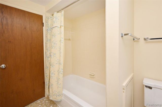 3728 Boulder Drive, Troy, MI 48084