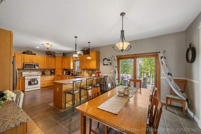 7453 Southwood, Byron Center, MI 49315