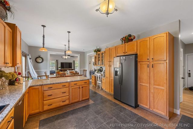 7453 Southwood, Byron Center, MI 49315