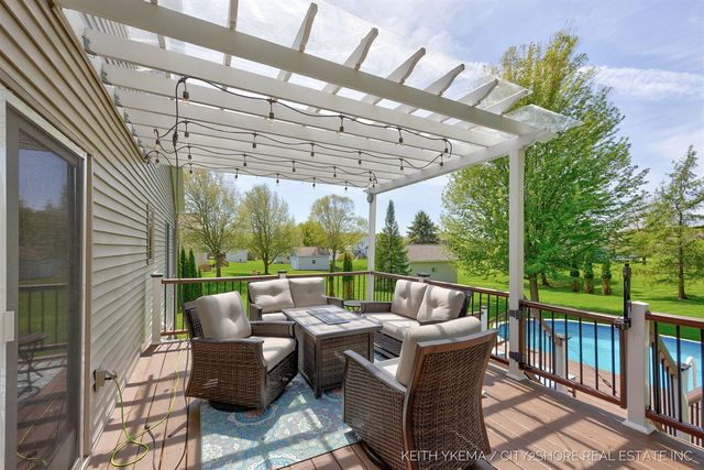7453 Southwood, Byron Center, MI 49315