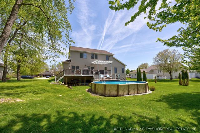 7453 Southwood, Byron Center, MI 49315