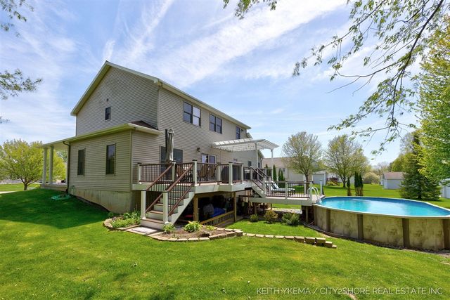 7453 Southwood, Byron Center, MI 49315