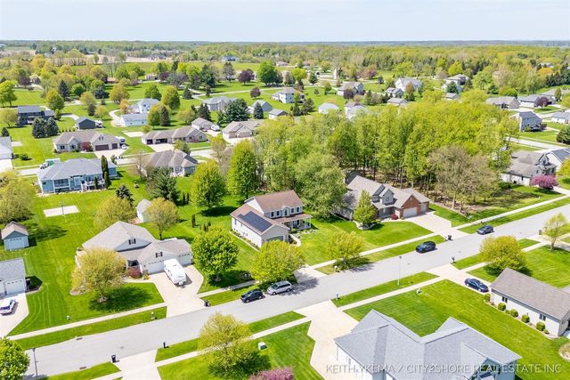 7453 Southwood, Byron Center, MI 49315