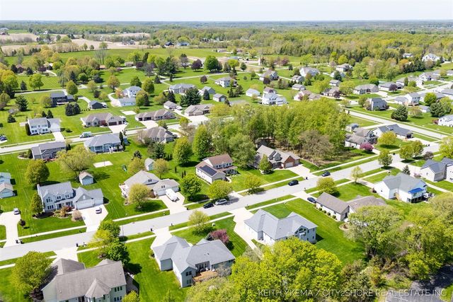 7453 Southwood, Byron Center, MI 49315
