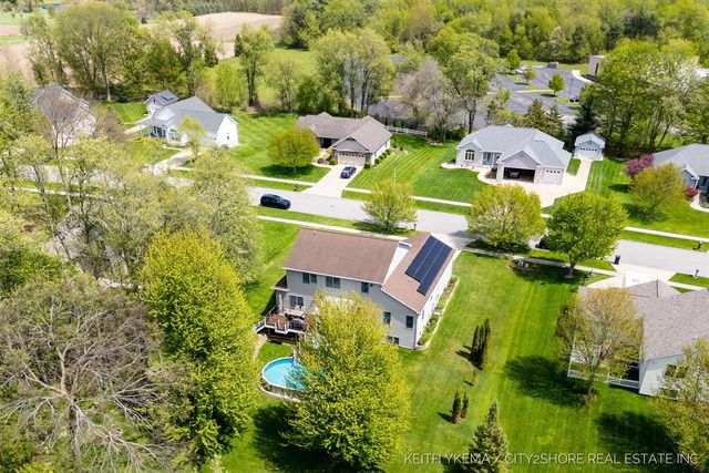 7453 Southwood, Byron Center, MI 49315