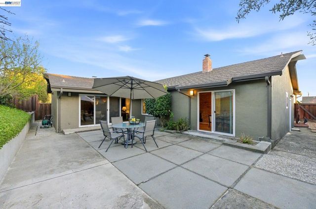 4534 Newhaven Way, Castro Valley, CA 94546