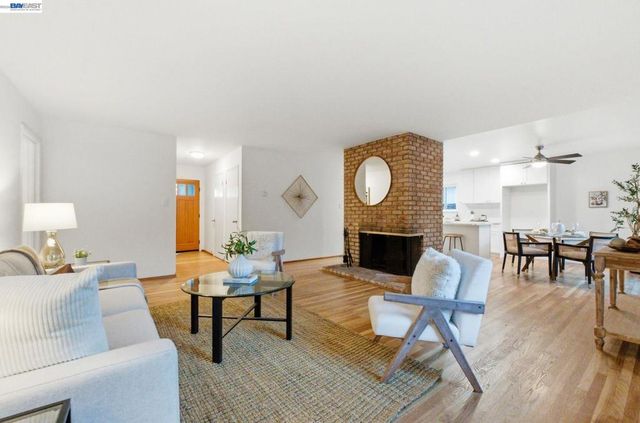 4534 Newhaven Way, Castro Valley, CA 94546