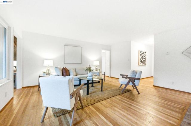 4534 Newhaven Way, Castro Valley, CA 94546