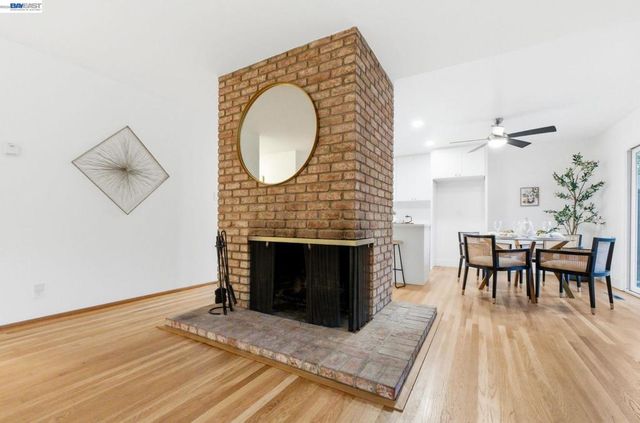 4534 Newhaven Way, Castro Valley, CA 94546