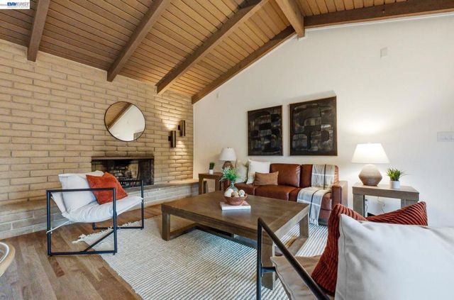 4534 Newhaven Way, Castro Valley, CA 94546