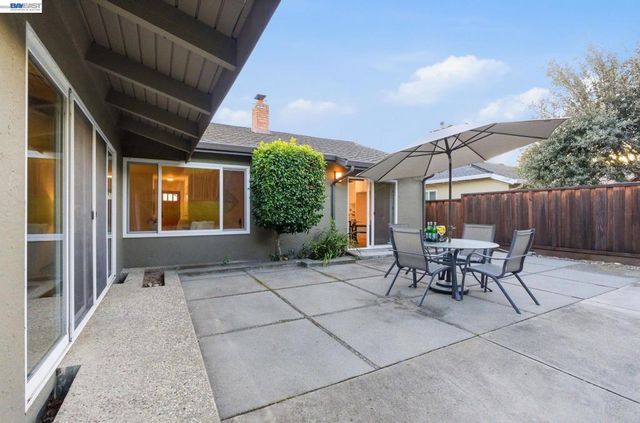 4534 Newhaven Way, Castro Valley, CA 94546