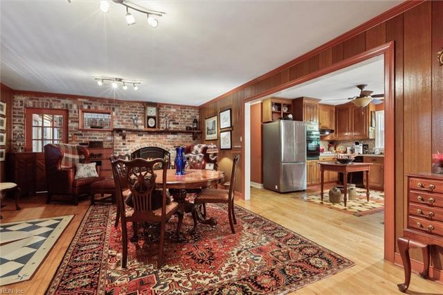 105 Sherwood DR, Williamsburg, VA 23185