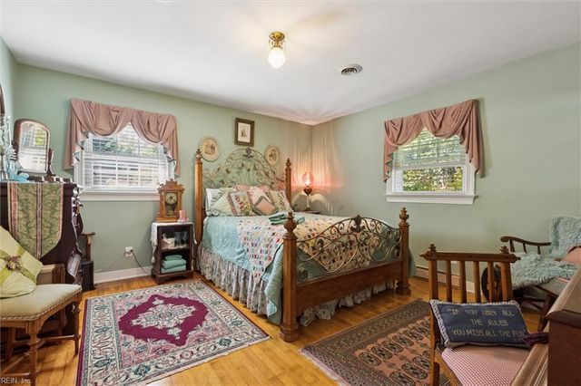 105 Sherwood DR, Williamsburg, VA 23185