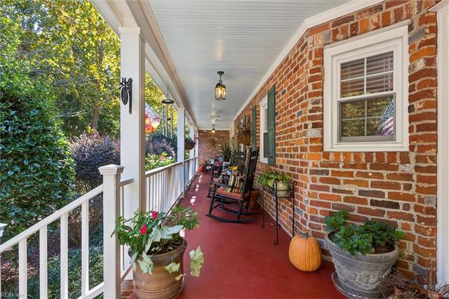 105 Sherwood DR, Williamsburg, VA 23185