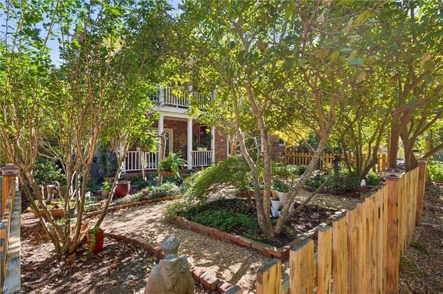 105 Sherwood DR, Williamsburg, VA 23185