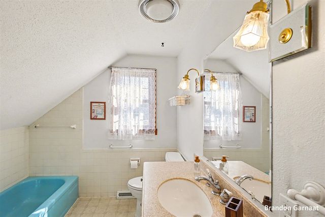 4351 Brookcrest Drive, Wyoming, MI 49418