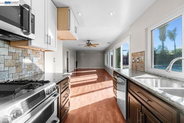 36671 Ponderosa Ct., Newark, CA 94560