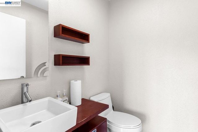 36671 Ponderosa Ct., Newark, CA 94560