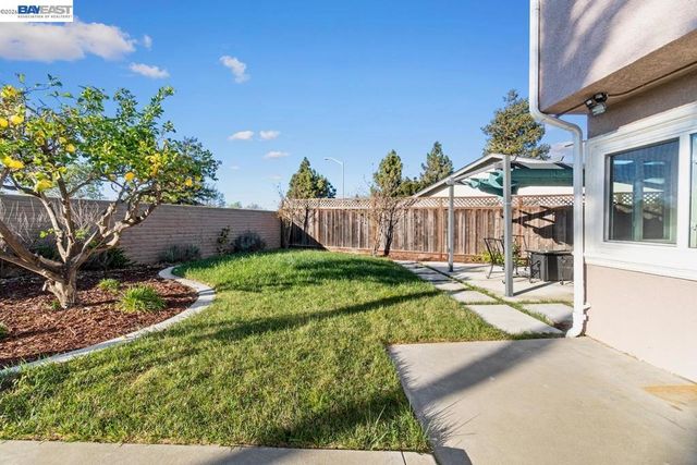 36671 Ponderosa Ct., Newark, CA 94560