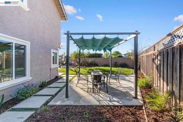 36671 Ponderosa Ct., Newark, CA 94560