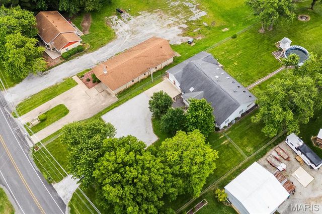 907 Bethel Mine Road, Caseyville, IL 62232