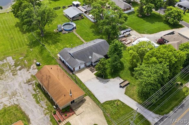 907 Bethel Mine Road, Caseyville, IL 62232