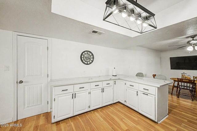 4104 W BUTLER Drive, Phoenix, AZ 85051