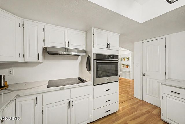 4104 W BUTLER Drive, Phoenix, AZ 85051