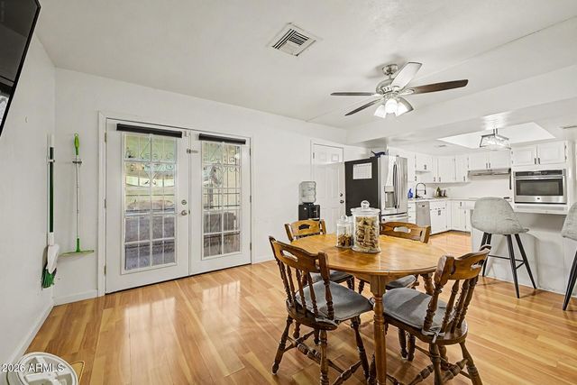 4104 W BUTLER Drive, Phoenix, AZ 85051