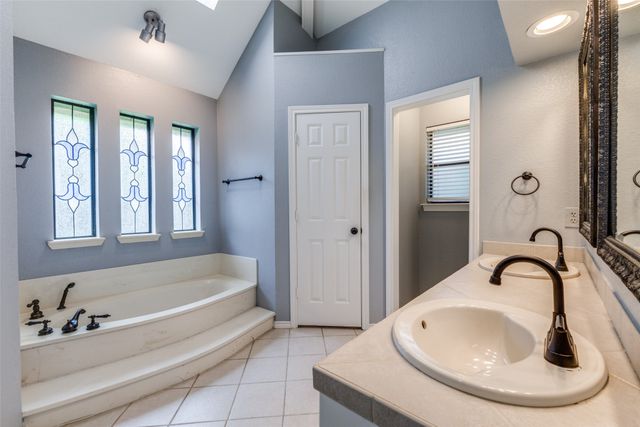 18612 Park Grove Lane, Dallas, TX 75287