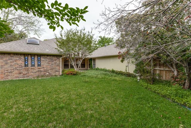 18612 Park Grove Lane, Dallas, TX 75287