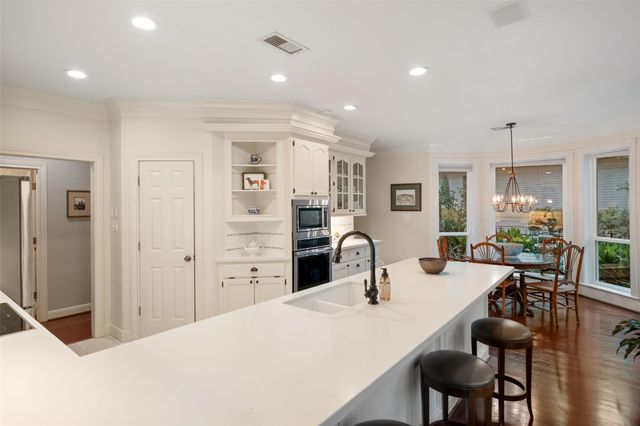 58 Bridgeberry Place, The Woodlands, TX 77381