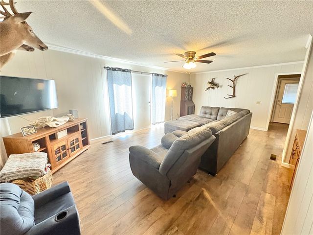 1404 Farrs Bridge Road, Easley, SC 29640