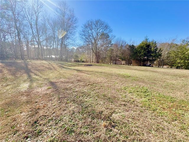 1404 Farrs Bridge Road, Easley, SC 29640