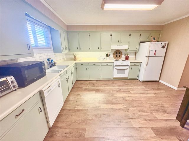 1404 Farrs Bridge Road, Easley, SC 29640