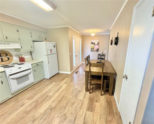 1404 Farrs Bridge Road, Easley, SC 29640