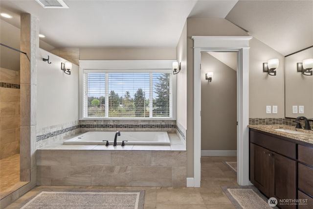 12322 Mundy Loss Rd. E, Buckley, WA 98321