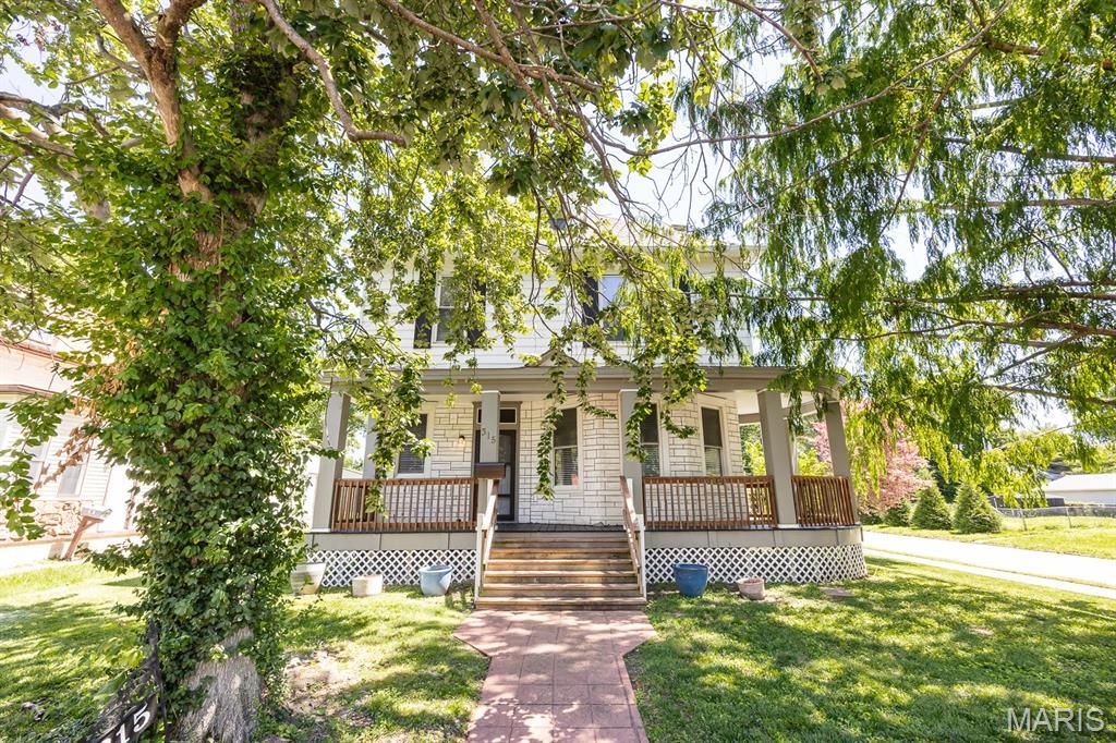 315 Wabash Avenue, Belleville, IL 62220
