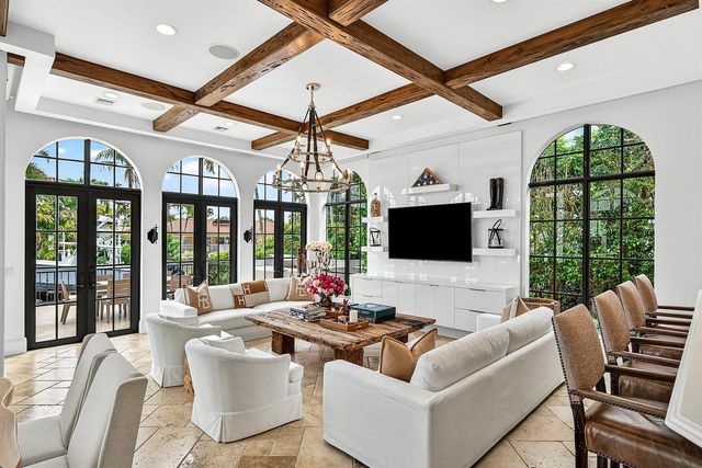 520 NE Waterway Lane, Boca Raton, FL 33432