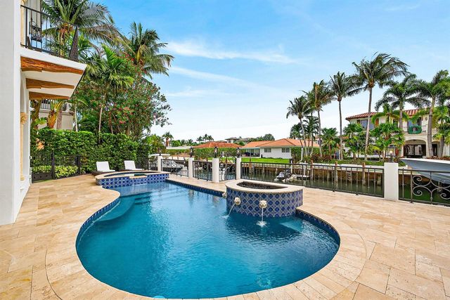 520 NE Waterway Lane, Boca Raton, FL 33432