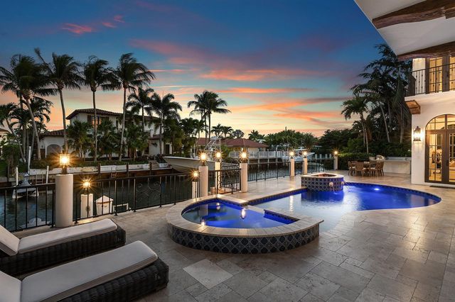 520 NE Waterway Lane, Boca Raton, FL 33432