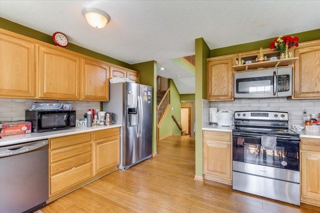 8323 E Champions Ct, Wichita, KS 67226