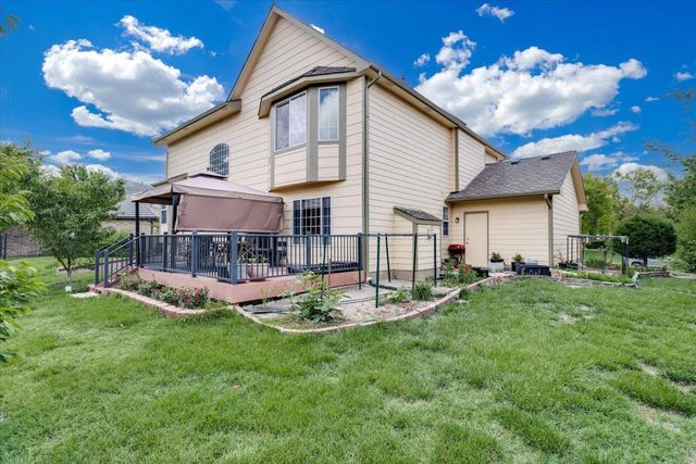 8323 E Champions Ct, Wichita, KS 67226