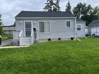 1708 Division Street, Saginaw City, MI 48602