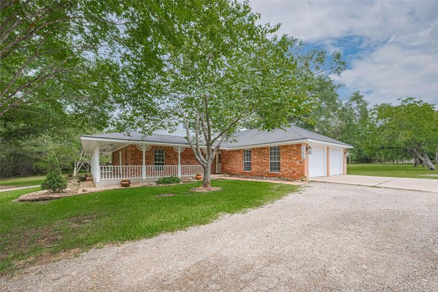 144 Pin Oak Lane, Hempstead, TX 77445