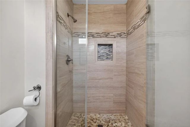 1865 N Garland, Anaheim, CA 92807