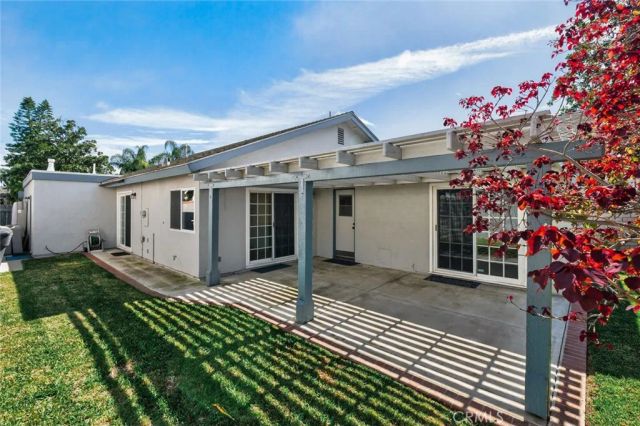 1865 N Garland, Anaheim, CA 92807