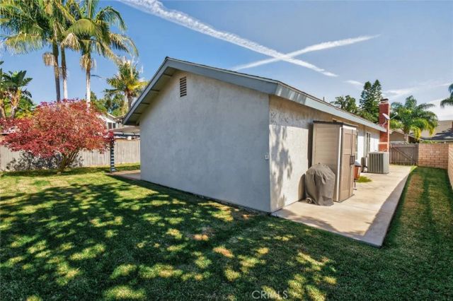 1865 N Garland, Anaheim, CA 92807